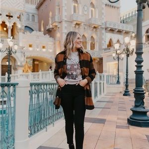 Selling my anine bing sweatshirt